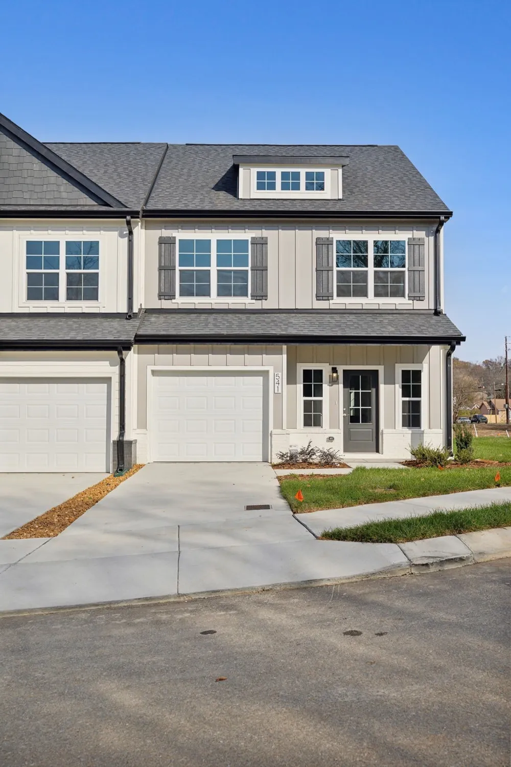 533 Tulip Springs Rd Hermitage, TN 37076