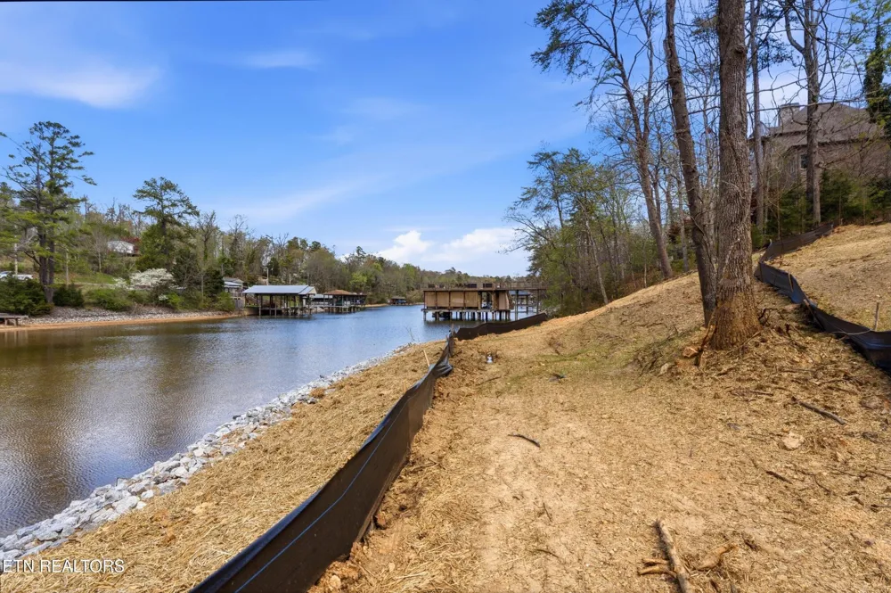 1750 Lakeland Dr aka 1 Headricks Co Lenoir City, TN 37772