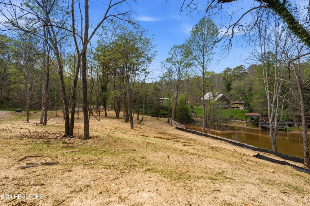 1750 Lakeland Dr aka 1 Headricks Co Lenoir City, TN 37772