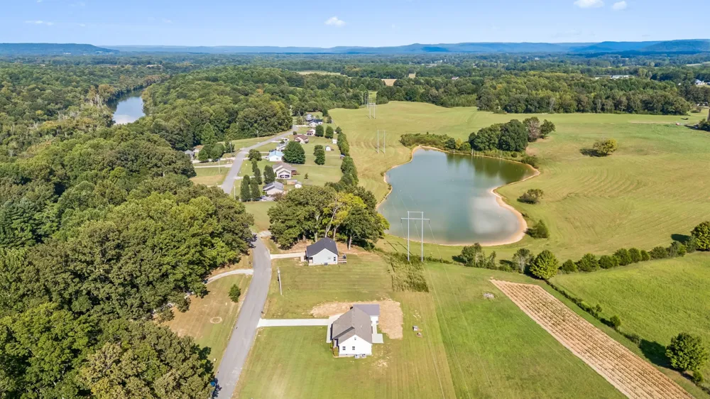 156 Collins River Dr Rock Island, TN 38581
