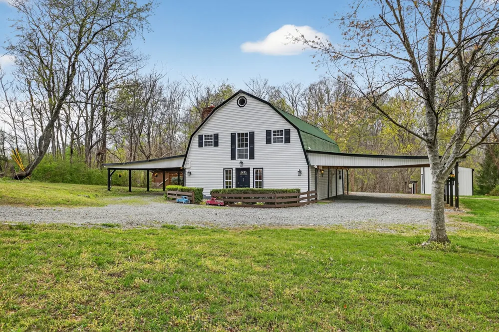 1323 Mount Zion Rd Joelton, TN 37080