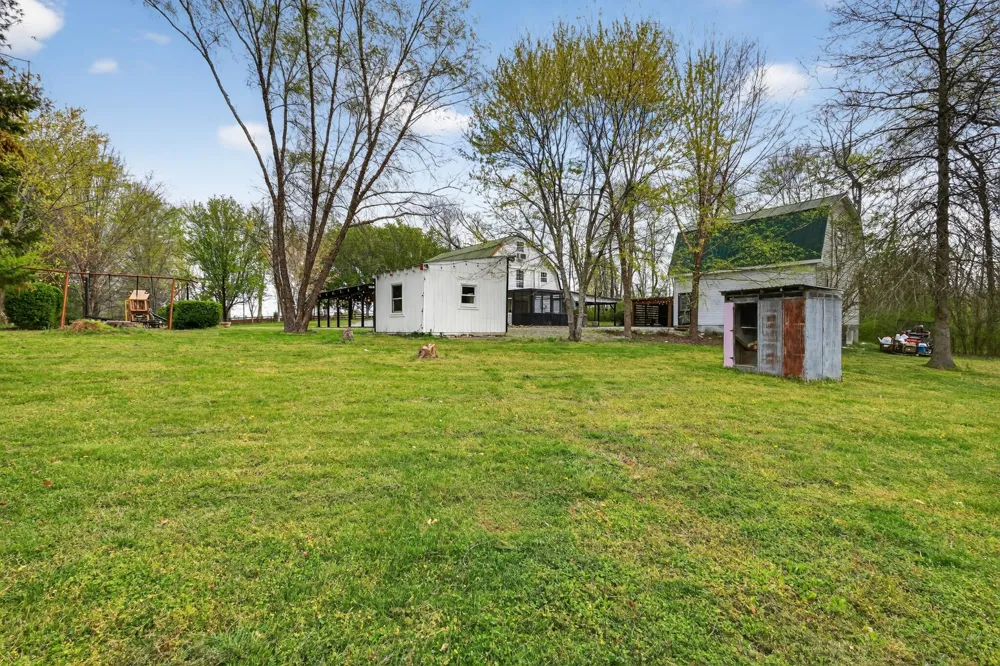 1323 Mount Zion Rd Joelton, TN 37080