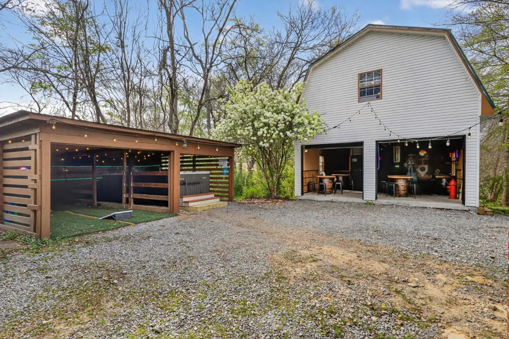 1323 Mount Zion Rd Joelton, TN 37080