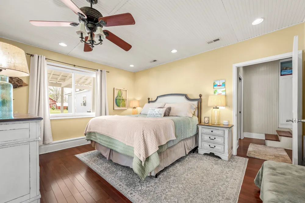 202 High Street Bell Buckle, TN 37020