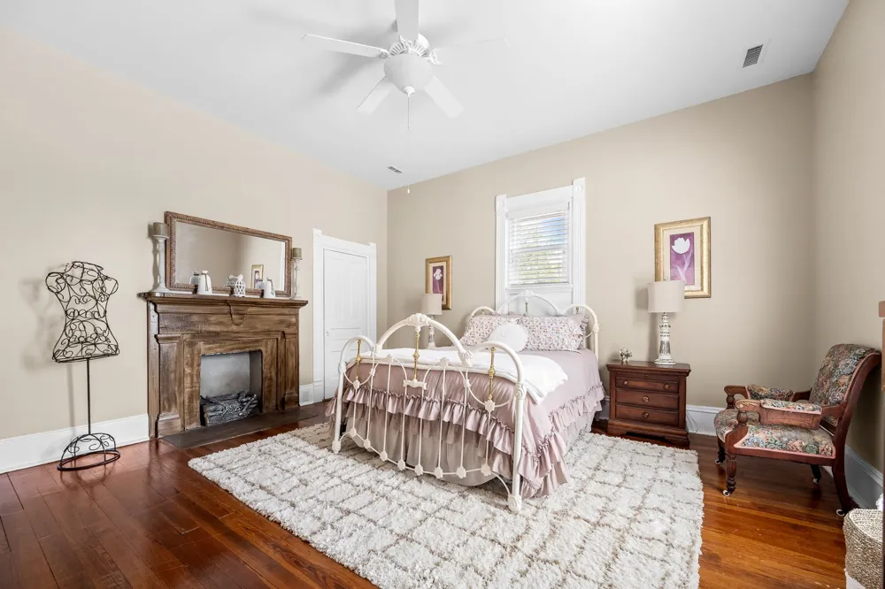 202 High Street Bell Buckle, TN 37020