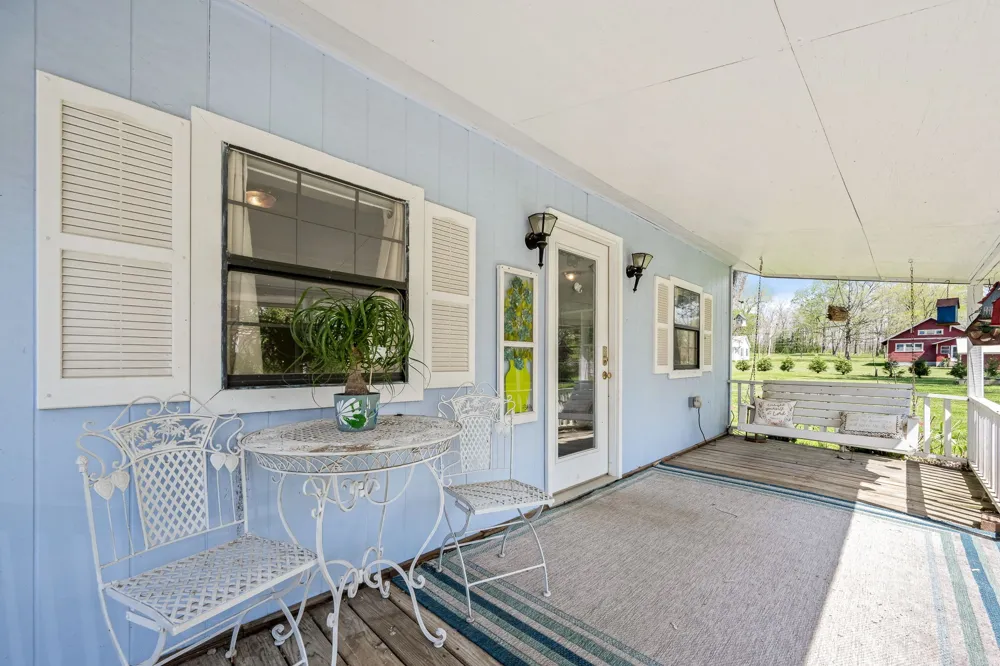 202 High Street Bell Buckle, TN 37020
