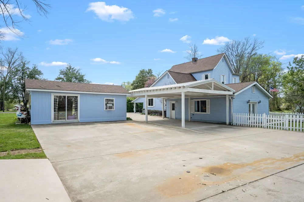 202 High Street Bell Buckle, TN 37020