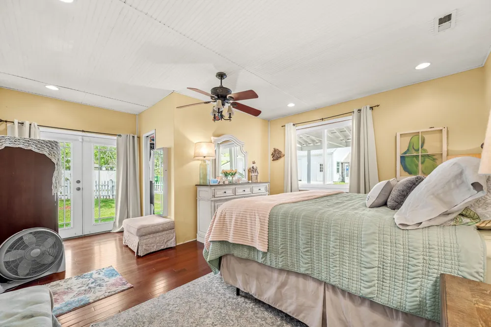 202 High Street Bell Buckle, TN 37020