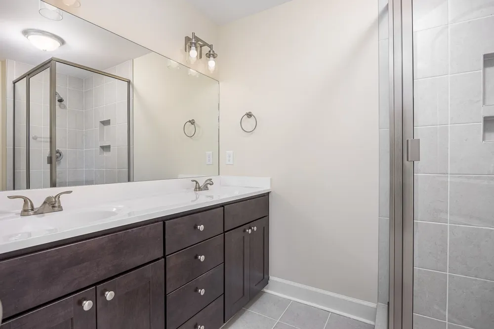 8222 Lenox Creekside Dr Antioch, TN 37013