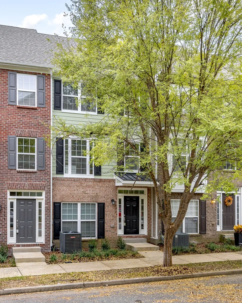 8222 Lenox Creekside Dr Antioch, TN 37013