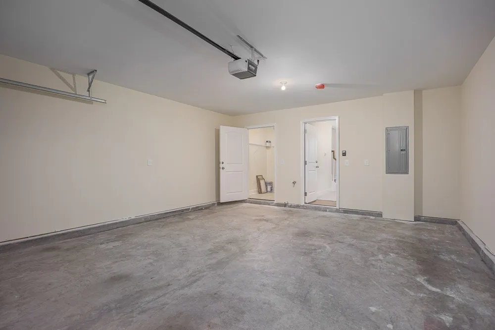 8222 Lenox Creekside Dr Antioch, TN 37013