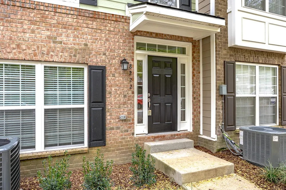 8222 Lenox Creekside Dr Antioch, TN 37013