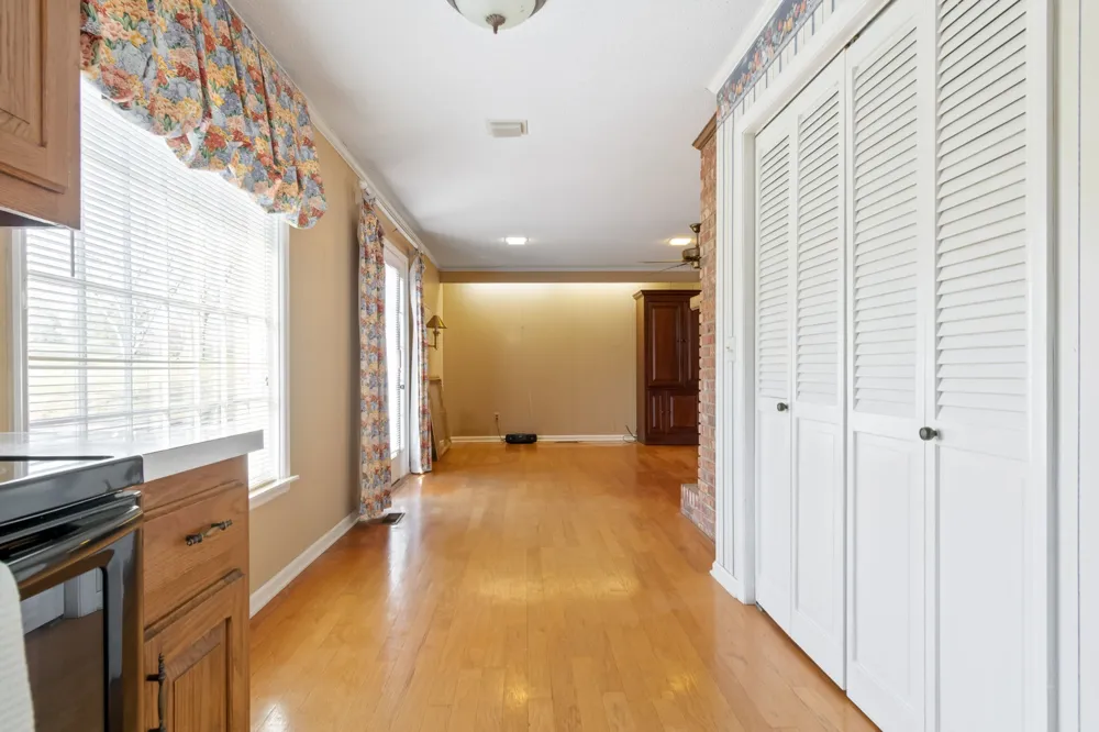 846 R Wilkerson Dr Centerville, TN 37033
