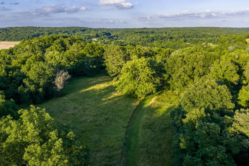 846 R Wilkerson Dr Centerville, TN 37033