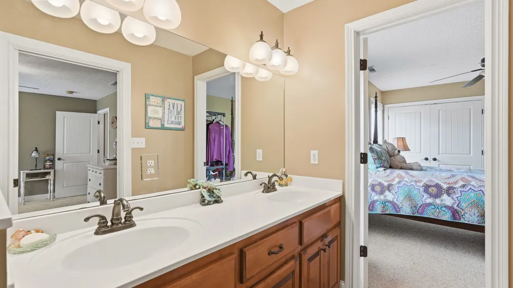 4046 Summit Dr Greenbrier, TN 37073