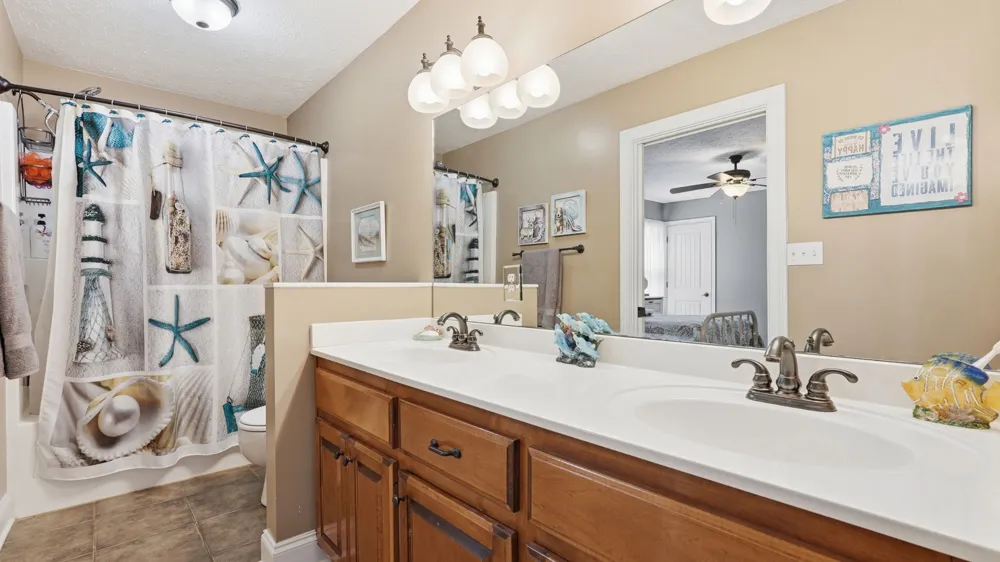4046 Summit Dr Greenbrier, TN 37073