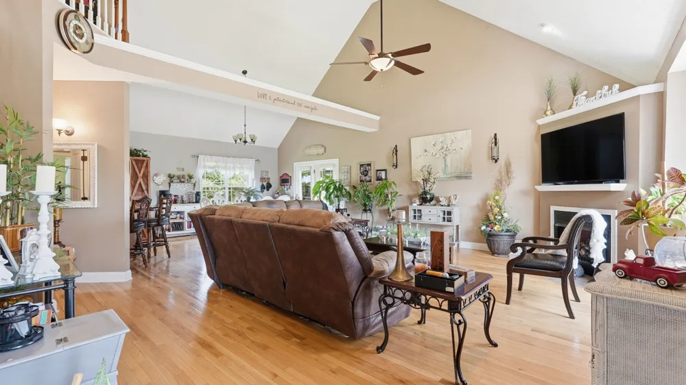 4046 Summit Dr Greenbrier, TN 37073