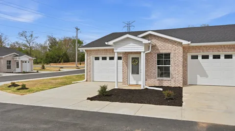 741 Kings Ln #D-17