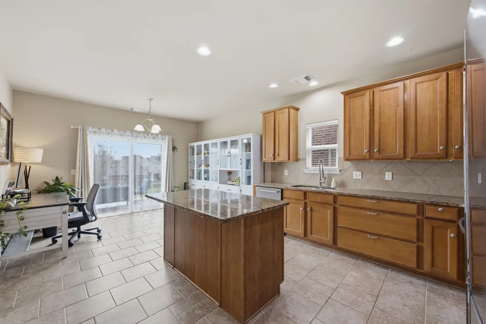 3027 Auld Tatty Dr Spring Hill, TN 37174