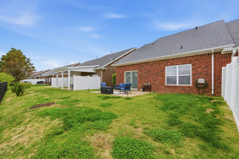 3027 Auld Tatty Dr Spring Hill, TN 37174