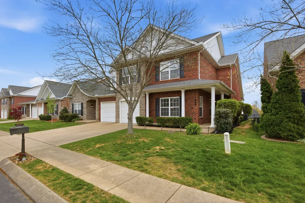 3027 Auld Tatty Dr Spring Hill, TN 37174