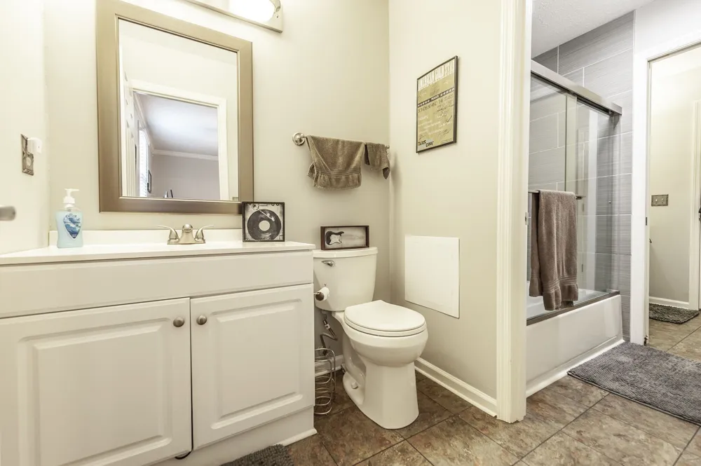 430 Walton Ferry Rd #1606 Hendersonville, TN 37075