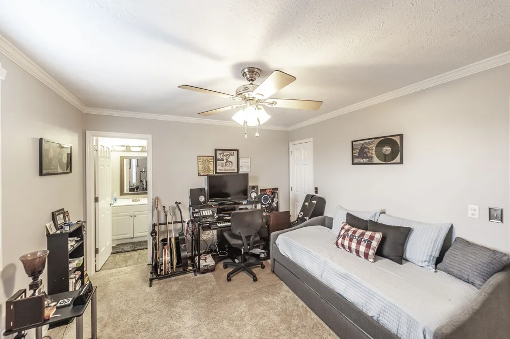 430 Walton Ferry Rd #1606 Hendersonville, TN 37075