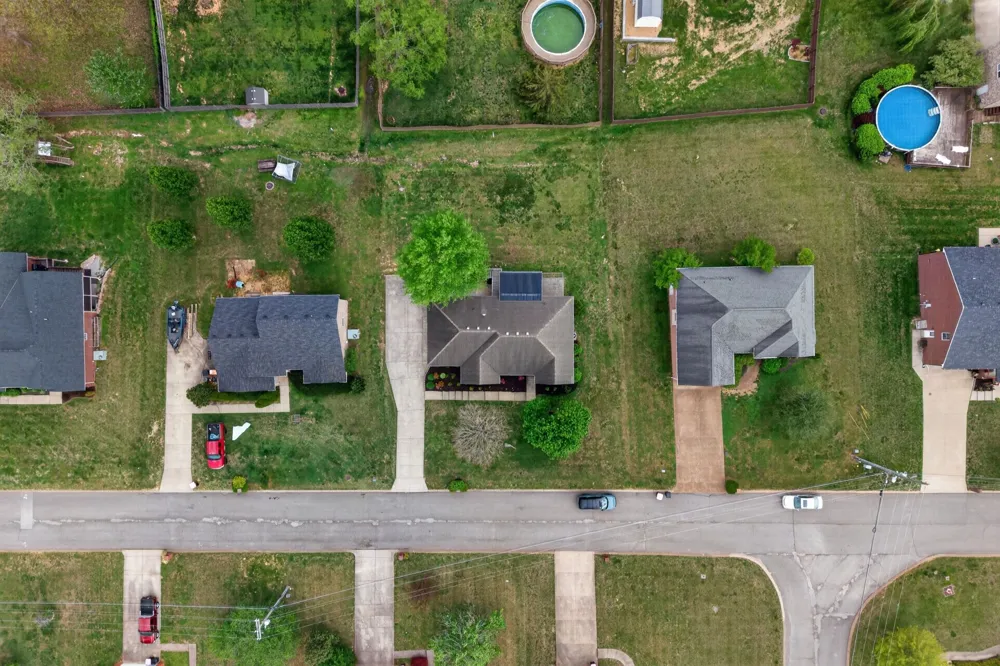 4005 Summit Dr Greenbrier, TN 37073