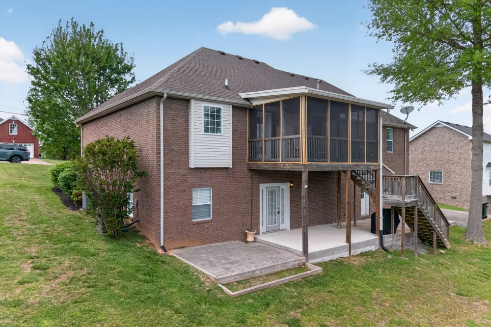 4005 Summit Dr Greenbrier, TN 37073