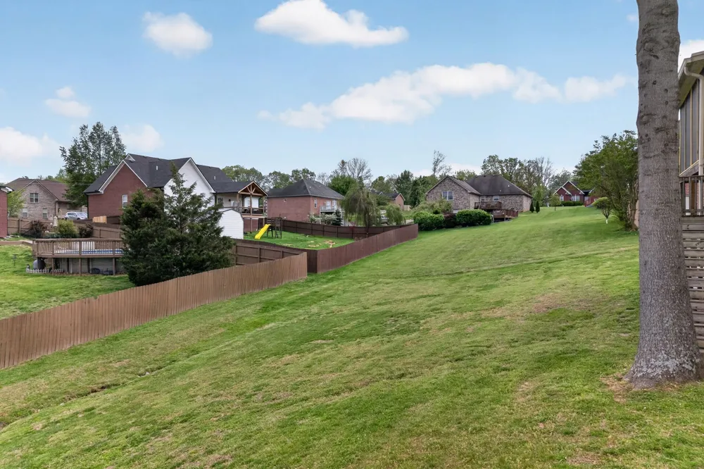 4005 Summit Dr Greenbrier, TN 37073