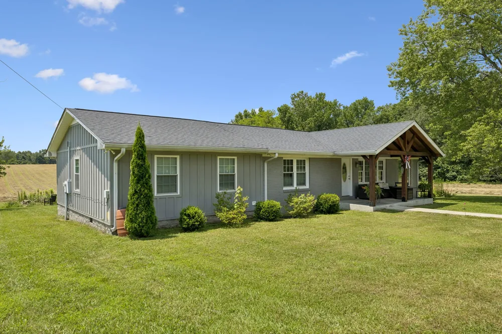 9 Caldwell Rd Summertown, TN 38483