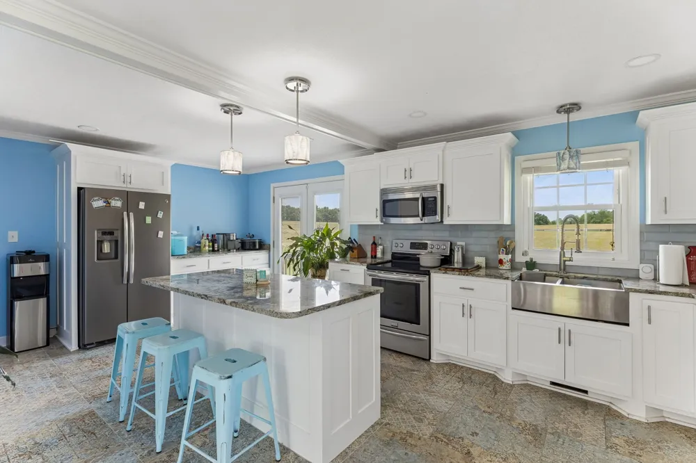 9 Caldwell Rd Summertown, TN 38483