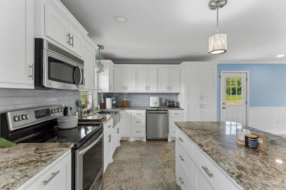 9 Caldwell Rd Summertown, TN 38483