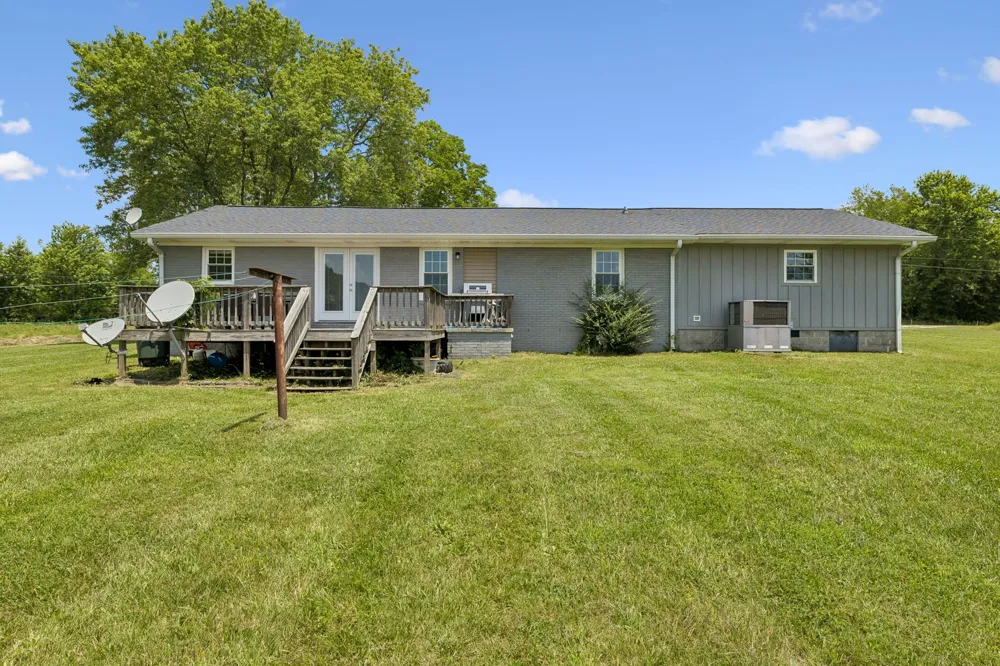 9 Caldwell Rd Summertown, TN 38483