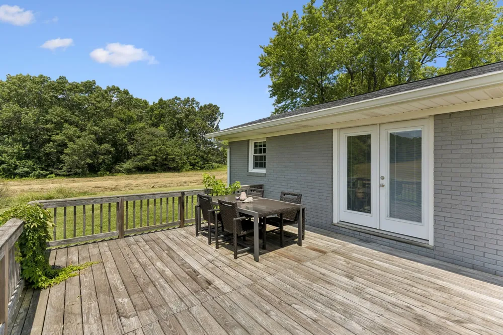 9 Caldwell Rd Summertown, TN 38483