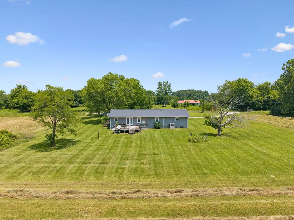 9 Caldwell Rd Summertown, TN 38483