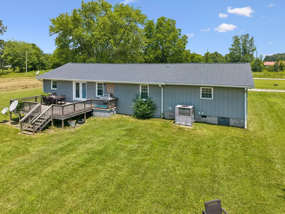 9 Caldwell Rd Summertown, TN 38483