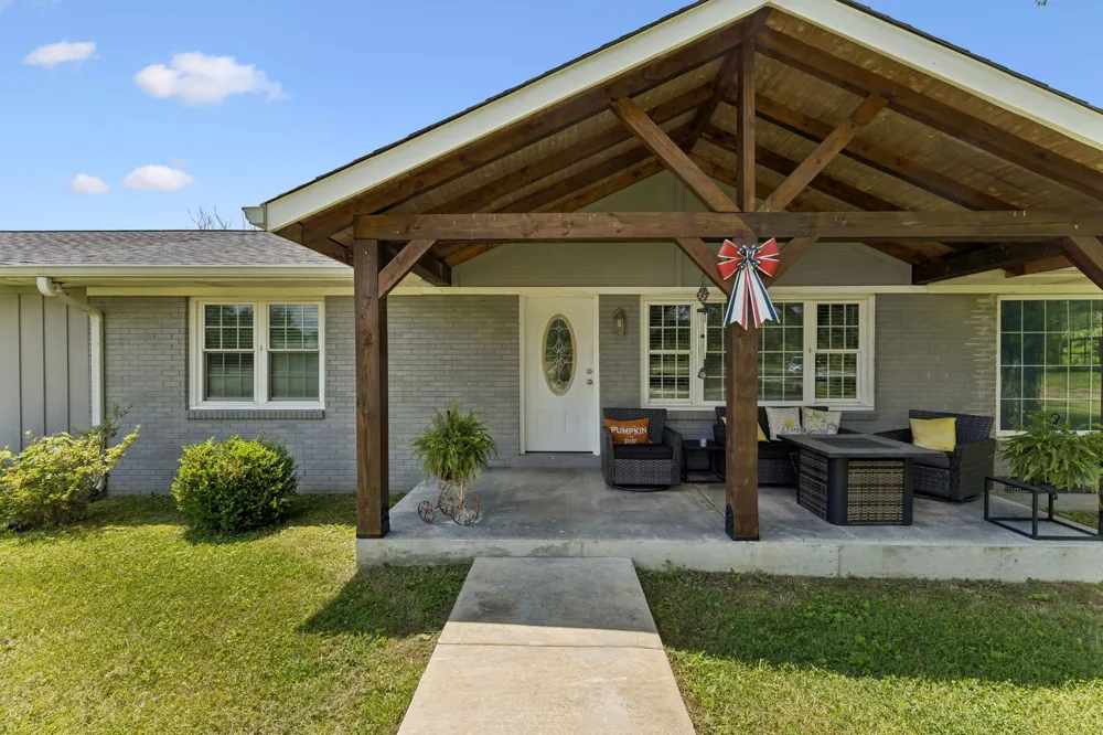 9 Caldwell Rd Summertown, TN 38483