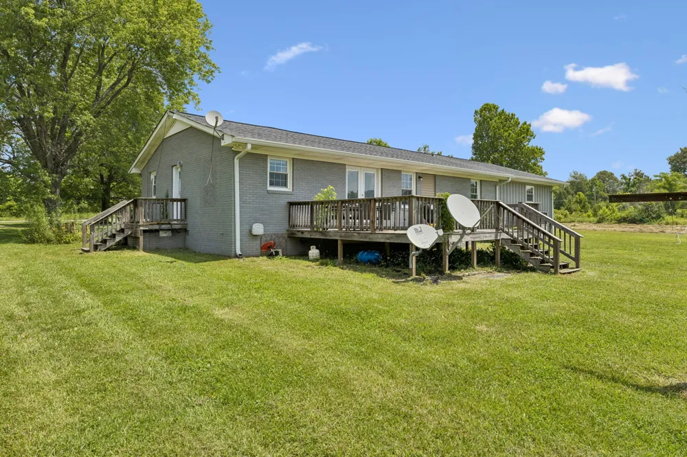 9 Caldwell Rd Summertown, TN 38483