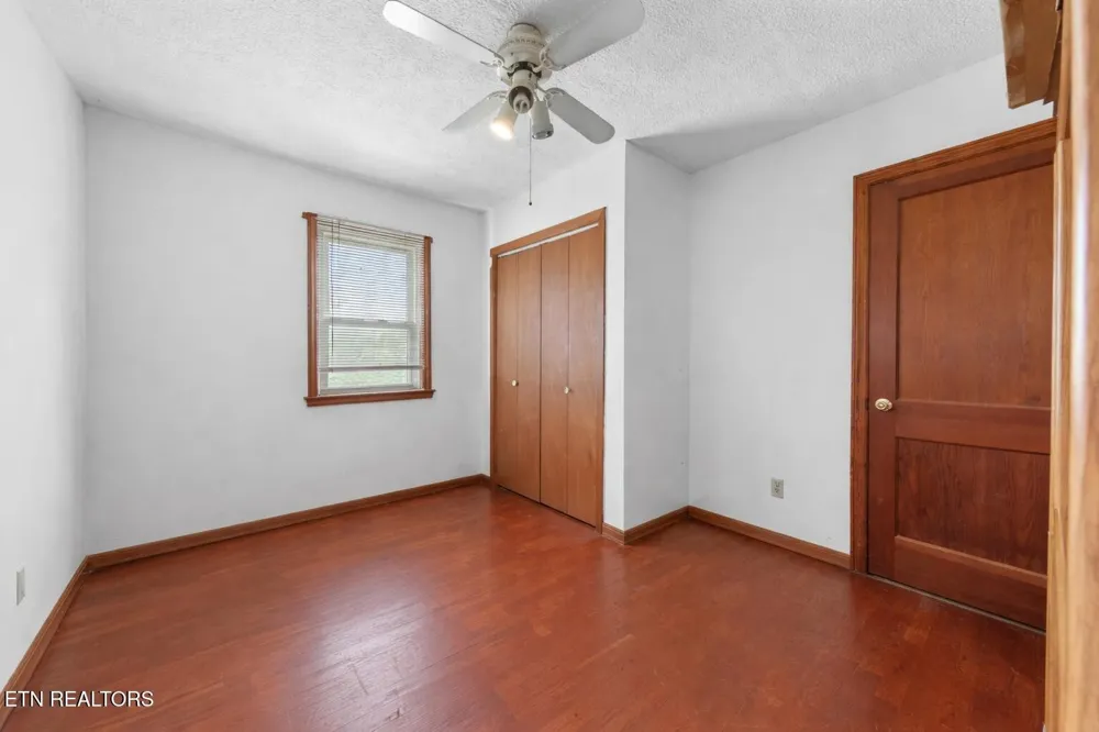 385 Hubbs Grove Rd Maynardville, TN 37807