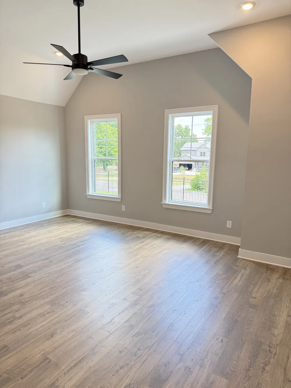 604 Gustaf Dr Whites Creek, TN 37189