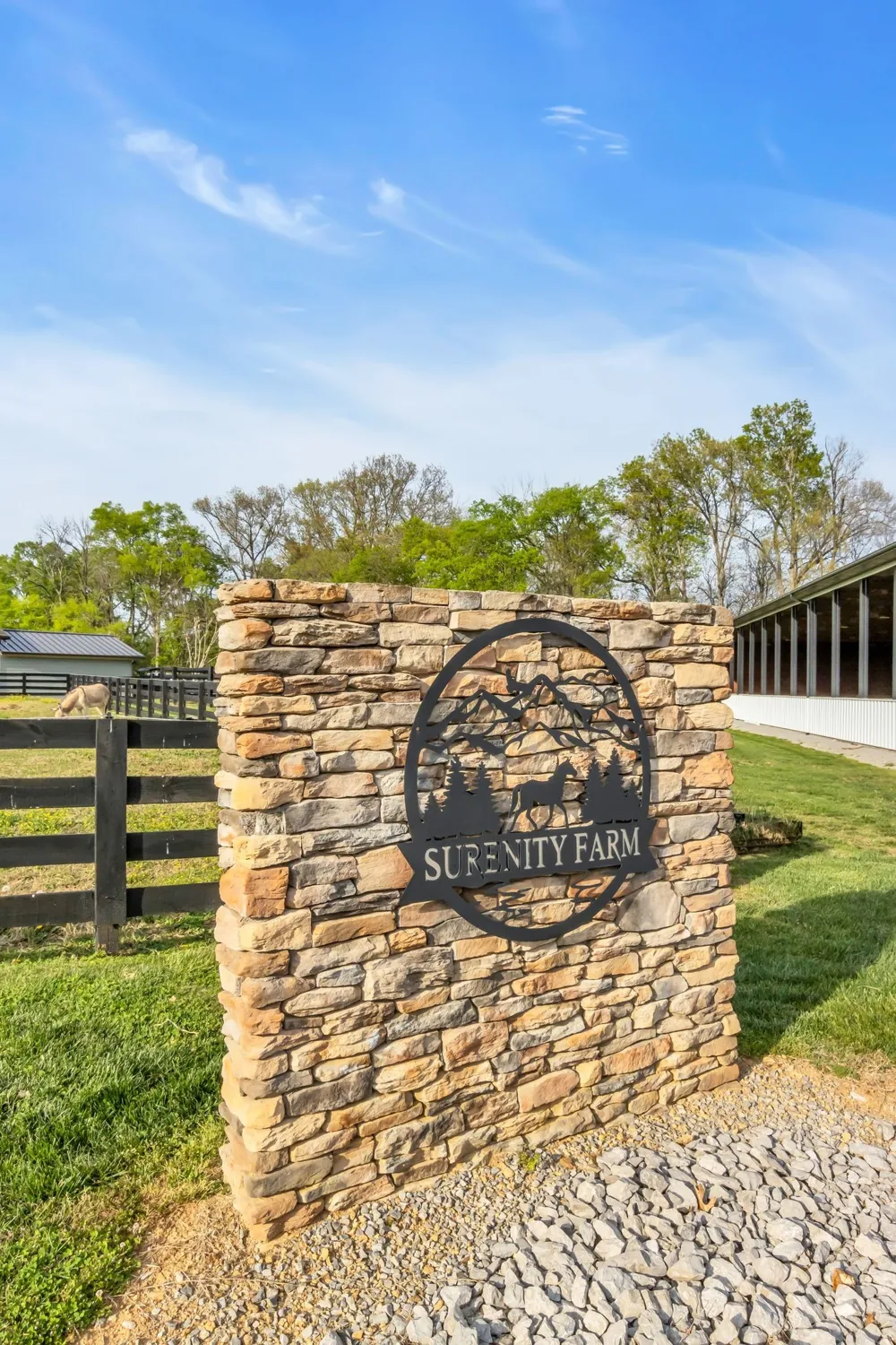 6314 McDaniel Rd College Grove, TN 37046