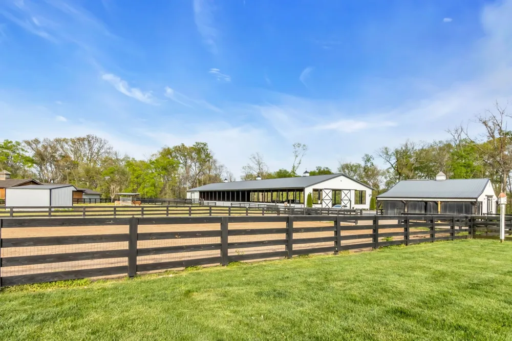 6314 McDaniel Rd College Grove, TN 37046