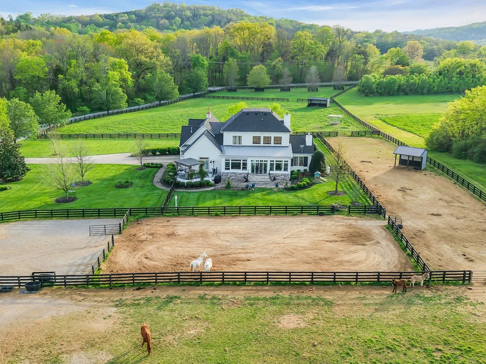 6314 McDaniel Rd College Grove, TN 37046