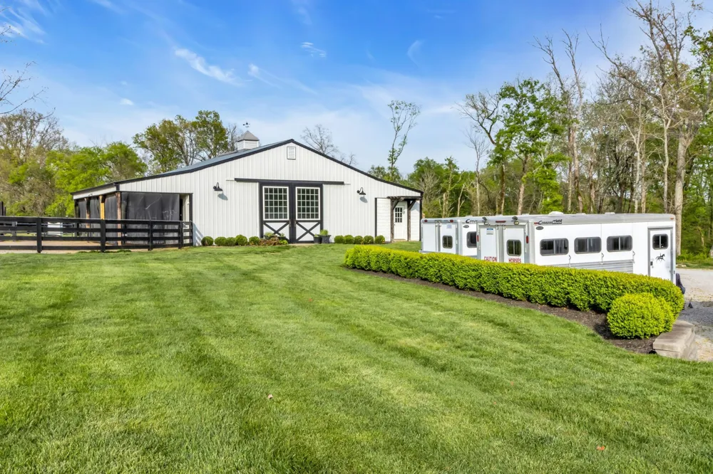 6314 McDaniel Rd College Grove, TN 37046