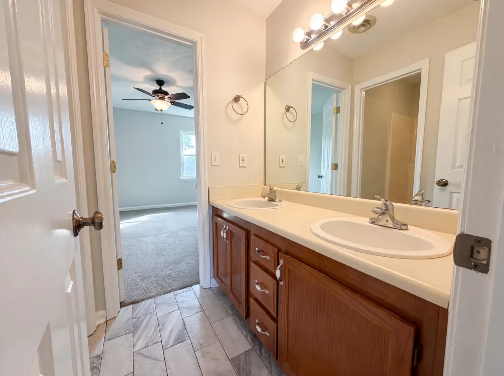 460 Claircrest Dr Antioch, TN 37013