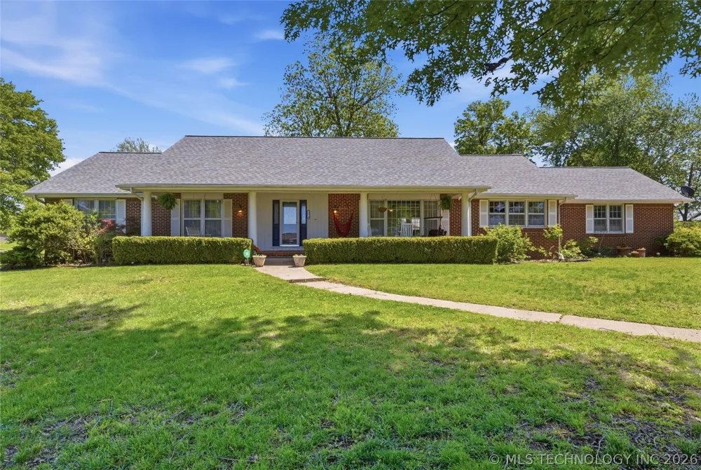 2114 Yale Avenue Miami, OK 74354
