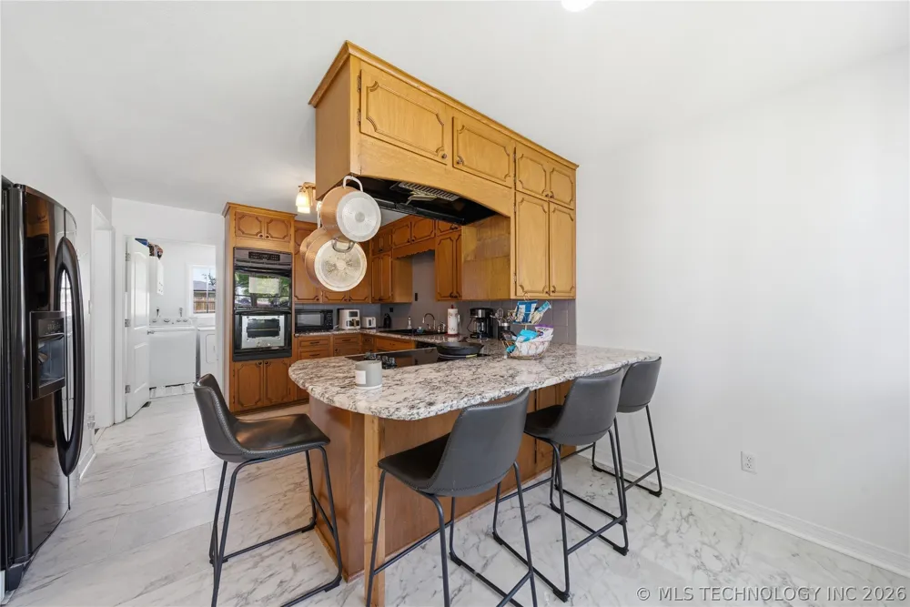 2114 Yale Avenue Miami, OK 74354