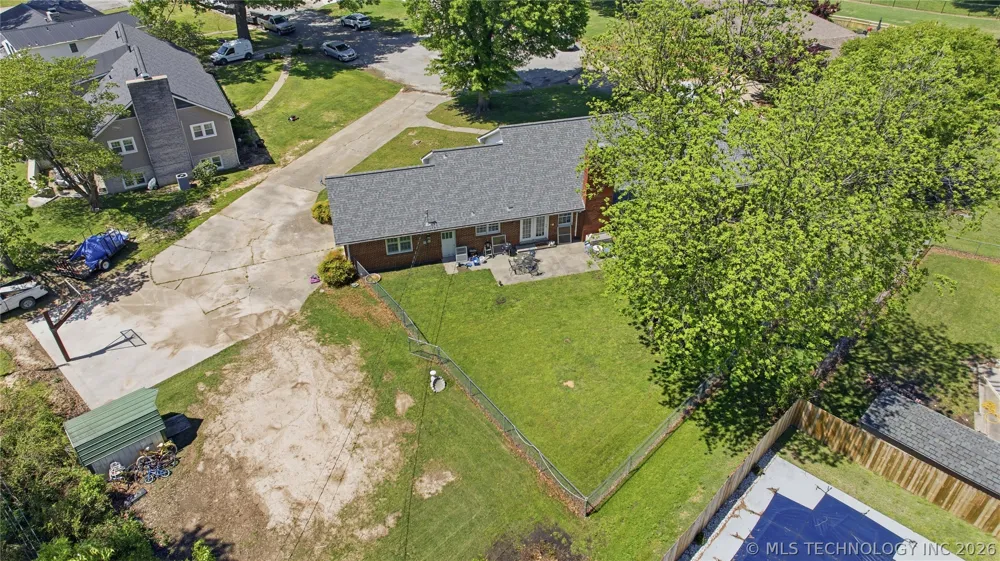 2114 Yale Avenue Miami, OK 74354