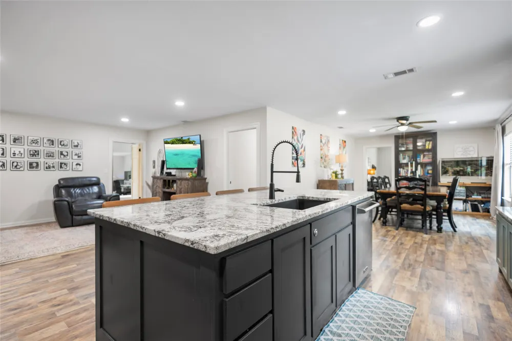 997 Vz County Road 4810 Ben Wheeler, TX 75754